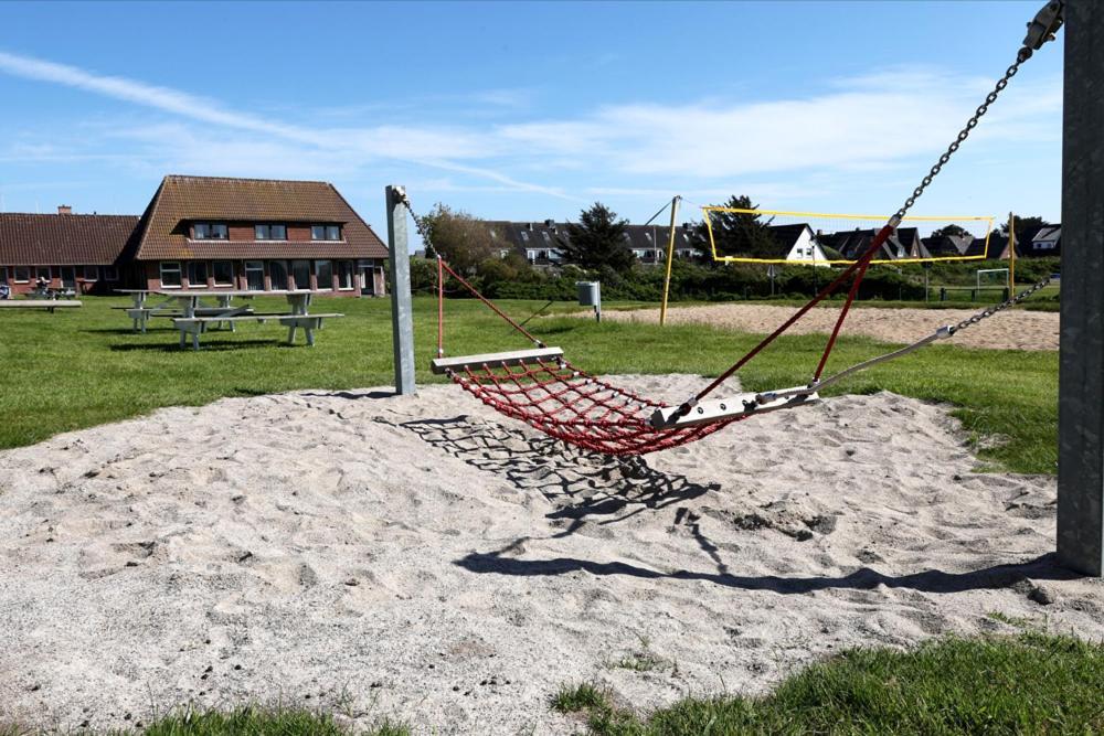 Хостел Klaarcamp Wenningstedt-Braderup Екстер'єр фото